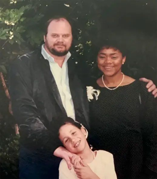 20251208_0223239085893398443540586